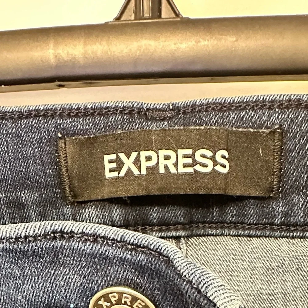 Express Denim Perfect Mid Rise Ankle Legging Jeans Size 6R Dark Wash Raw Hem - Picture 3 of 7